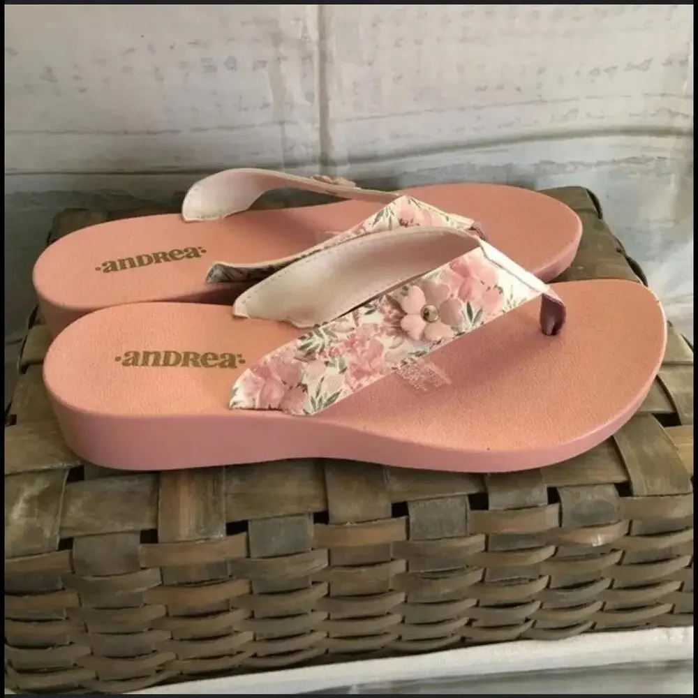 NIB Andrea Fenzi Pink and White Floral Flip Flop Sandals Women's Size 8